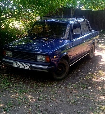 Синий ВАЗ 2105, объемом двигателя 1.5 л и пробегом 120 тыс. км за 1000 $, фото 2 на Automoto.ua