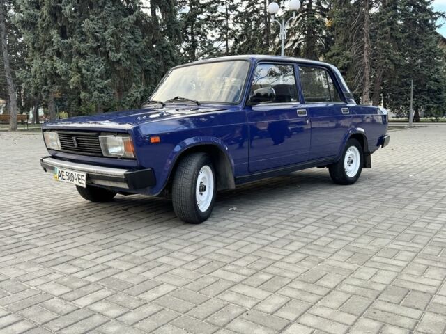 Синий ВАЗ 2105, объемом двигателя 1.5 л и пробегом 53 тыс. км за 1600 $, фото 1 на Automoto.ua