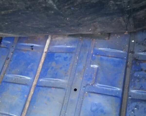 Синий ВАЗ 2105, объемом двигателя 1.3 л и пробегом 200 тыс. км за 650 $, фото 10 на Automoto.ua