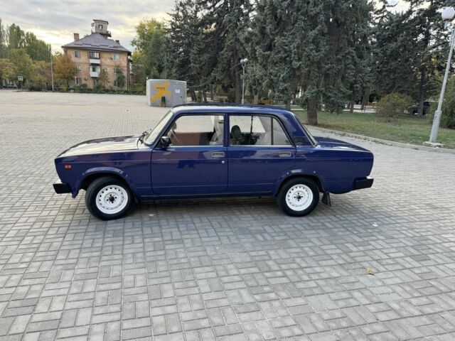 Синий ВАЗ 2105, объемом двигателя 1.5 л и пробегом 53 тыс. км за 1600 $, фото 19 на Automoto.ua