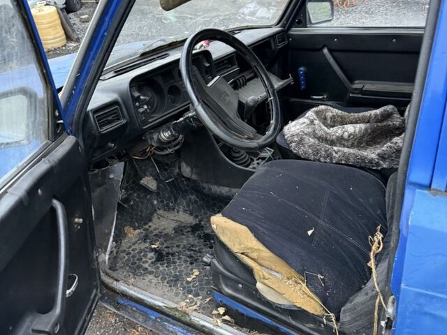 Синій ВАЗ 2105, об'ємом двигуна 1.5 л та пробігом 150 тис. км за 171 $, фото 6 на Automoto.ua