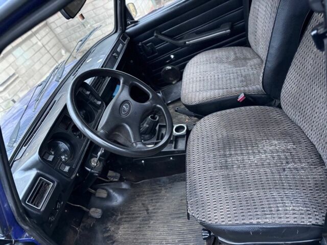 Синій ВАЗ 2105, об'ємом двигуна 1.5 л та пробігом 100 тис. км за 639 $, фото 3 на Automoto.ua