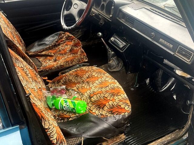 Синій ВАЗ 2105, об'ємом двигуна 1.5 л та пробігом 111 тис. км за 750 $, фото 2 на Automoto.ua