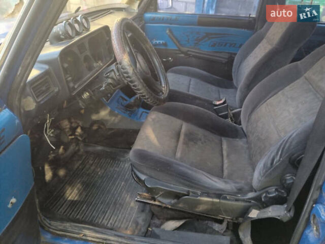 Синий ВАЗ 2105, объемом двигателя 1.45 л и пробегом 33 тыс. км за 478 $, фото 6 на Automoto.ua
