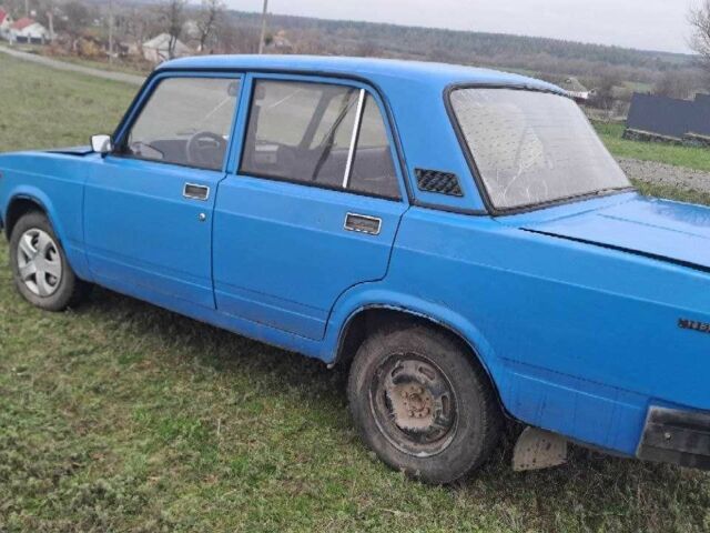 Синий ВАЗ 2105, объемом двигателя 1.5 л и пробегом 250 тыс. км за 710 $, фото 1 на Automoto.ua