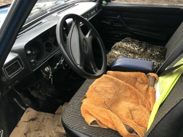 Синий ВАЗ 2105, объемом двигателя 1.5 л и пробегом 36 тыс. км за 600 $, фото 7 на Automoto.ua