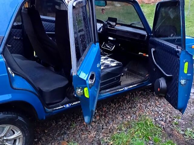 Синій ВАЗ 2105, об'ємом двигуна 1.5 л та пробігом 274 тис. км за 2300 $, фото 5 на Automoto.ua