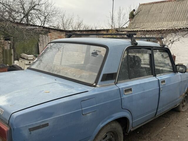 Синий ВАЗ 2105, объемом двигателя 0 л и пробегом 900 тыс. км за 405 $, фото 5 на Automoto.ua