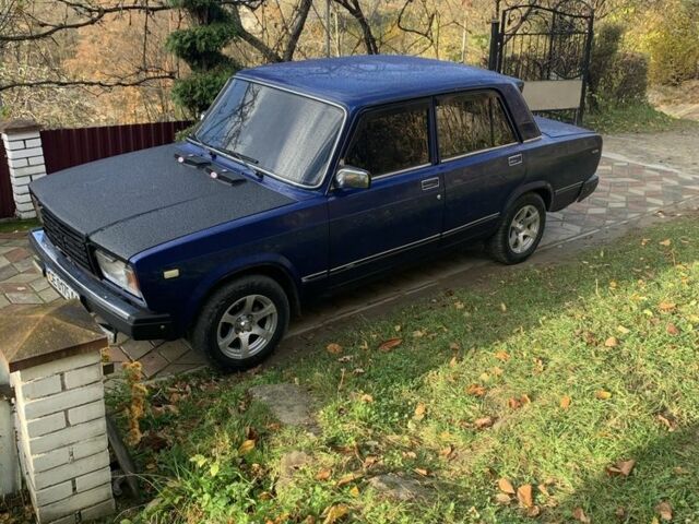 Синий ВАЗ 2105, объемом двигателя 1.5 л и пробегом 200 тыс. км за 1350 $, фото 5 на Automoto.ua