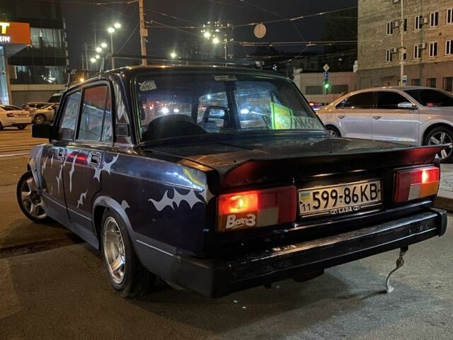 Синий ВАЗ 2105, объемом двигателя 1.5 л и пробегом 666 тыс. км за 1450 $, фото 3 на Automoto.ua