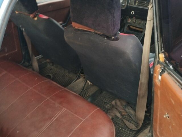 Синий ВАЗ 2105, объемом двигателя 0 л и пробегом 777 тыс. км за 356 $, фото 3 на Automoto.ua