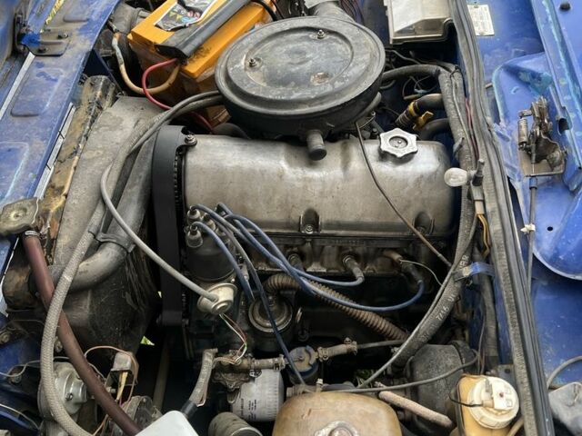 Синій ВАЗ 2105, об'ємом двигуна 1.5 л та пробігом 300 тис. км за 650 $, фото 5 на Automoto.ua