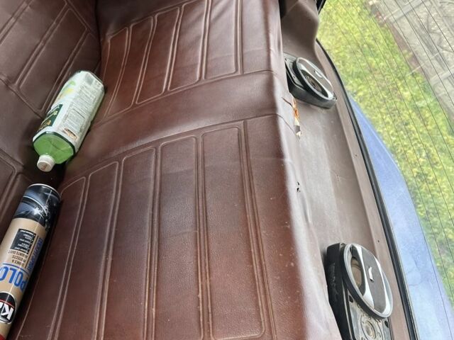 Синій ВАЗ 2105, об'ємом двигуна 1.5 л та пробігом 300 тис. км за 650 $, фото 4 на Automoto.ua