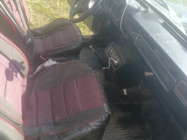 Синій ВАЗ 2105, об'ємом двигуна 1 л та пробігом 200 тис. км за 428 $, фото 6 на Automoto.ua