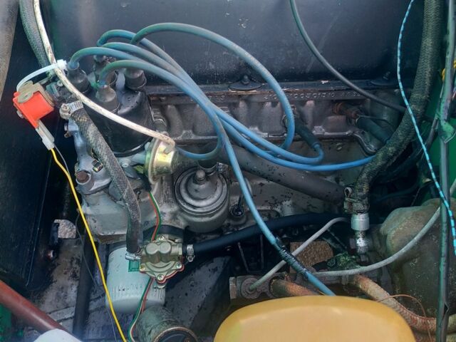 Зеленый ВАЗ 2105, объемом двигателя 2 л и пробегом 120 тыс. км за 881 $, фото 4 на Automoto.ua