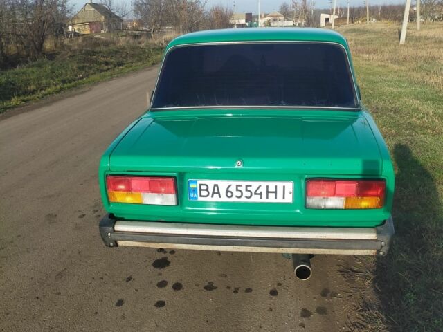 Зеленый ВАЗ 2105, объемом двигателя 2 л и пробегом 120 тыс. км за 881 $, фото 2 на Automoto.ua