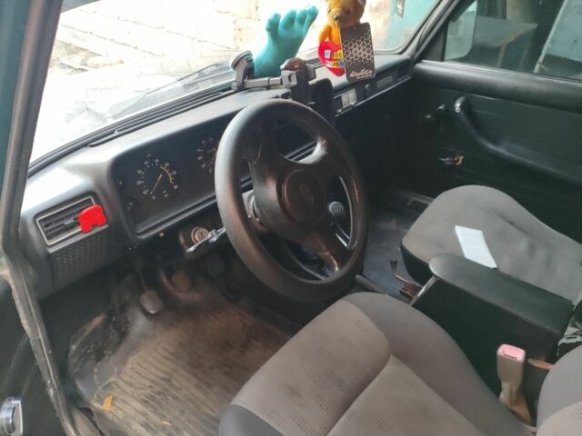 Зеленый ВАЗ 2105, объемом двигателя 1.6 л и пробегом 214 тыс. км за 1897 $, фото 2 на Automoto.ua