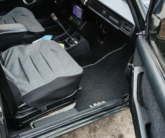 Зеленый ВАЗ 2105, объемом двигателя 1.3 л и пробегом 10 тыс. км за 1286 $, фото 7 на Automoto.ua