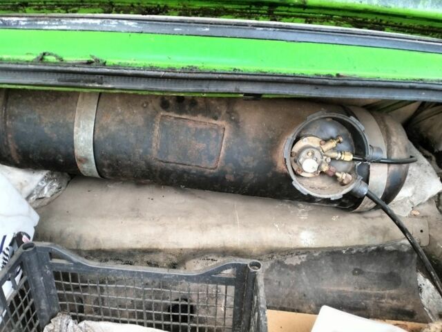 Зеленый ВАЗ 2105, объемом двигателя 1 л и пробегом 77 тыс. км за 300 $, фото 5 на Automoto.ua