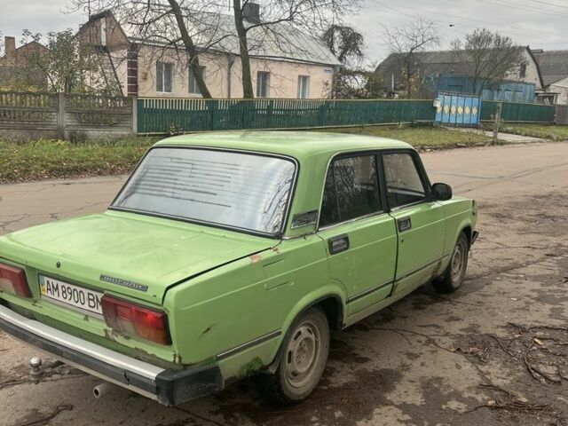 Зеленый ВАЗ 2105, объемом двигателя 1.5 л и пробегом 3 тыс. км за 322 $, фото 4 на Automoto.ua