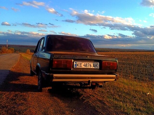 Зеленый ВАЗ 2105, объемом двигателя 1.2 л и пробегом 178 тыс. км за 900 $, фото 3 на Automoto.ua