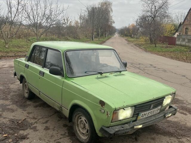 Зеленый ВАЗ 2105, объемом двигателя 1.5 л и пробегом 3 тыс. км за 322 $, фото 3 на Automoto.ua
