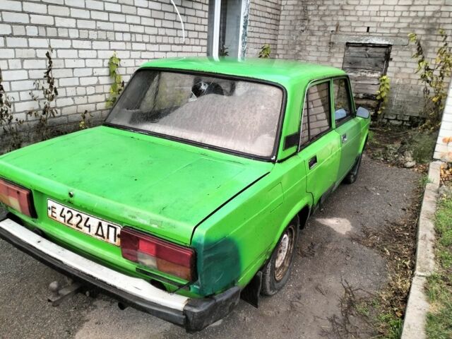 Зеленый ВАЗ 2105, объемом двигателя 1 л и пробегом 77 тыс. км за 300 $, фото 3 на Automoto.ua