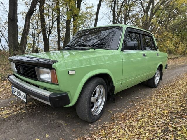 Зеленый ВАЗ 2105, объемом двигателя 1.2 л и пробегом 250 тыс. км за 1400 $, фото 3 на Automoto.ua