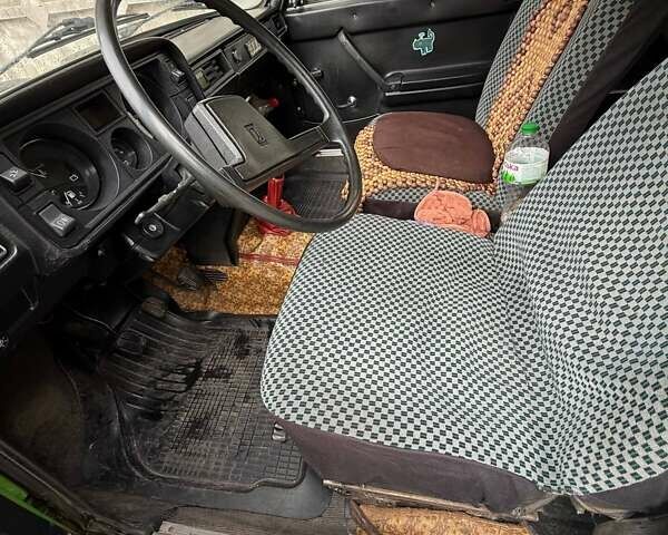 ВАЗ 2105 1983 в Днепре (Днепропетровске) на Automoto.ua Зеленый ВАЗ 2105, объемом двигателя 1.2 л и пробегом 38 тыс. км за 850 $, фото 9 на Automoto.ua