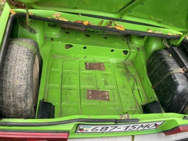 Зеленый ВАЗ 2105, объемом двигателя 1.5 л и пробегом 17 тыс. км за 621 $, фото 5 на Automoto.ua