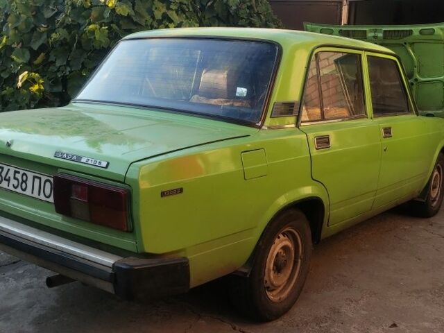 Зеленый ВАЗ 2105, объемом двигателя 0 л и пробегом 90 тыс. км за 950 $, фото 2 на Automoto.ua