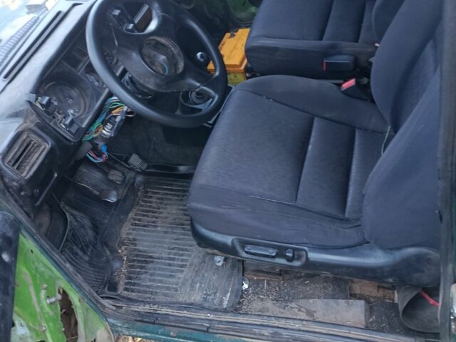 Зелений ВАЗ 2105, об'ємом двигуна 1.2 л та пробігом 110 тис. км за 288 $, фото 7 на Automoto.ua