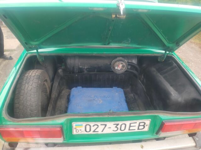 ВАЗ 2105 1983 в Павлограде на Automoto.ua Зеленый ВАЗ 2105, объемом двигателя 0 л и пробегом 100 тыс. км за 1071 $, фото 6 на Automoto.ua