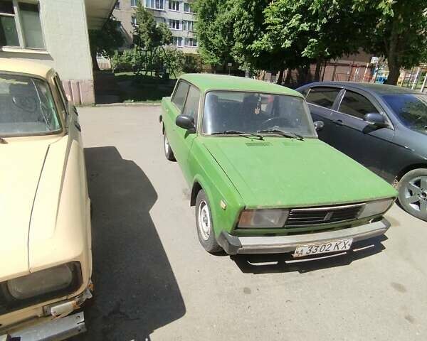 Зеленый ВАЗ 2105, объемом двигателя 1.5 л и пробегом 100 тыс. км за 650 $, фото 2 на Automoto.ua
