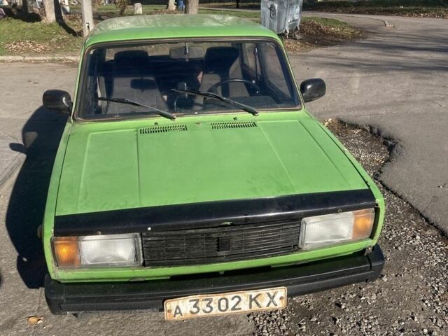 Зелений ВАЗ 2105, об'ємом двигуна 1.5 л та пробігом 313 тис. км за 600 $, фото 2 на Automoto.ua