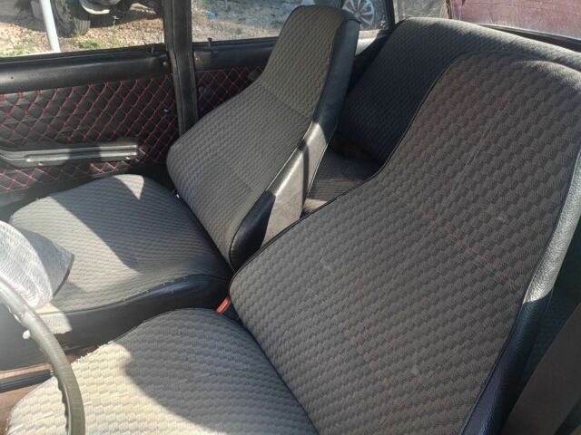 Зеленый ВАЗ 2105, объемом двигателя 1.5 л и пробегом 500 тыс. км за 450 $, фото 11 на Automoto.ua