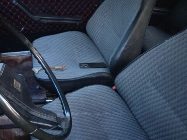 Зеленый ВАЗ 2105, объемом двигателя 1.5 л и пробегом 500 тыс. км за 450 $, фото 12 на Automoto.ua