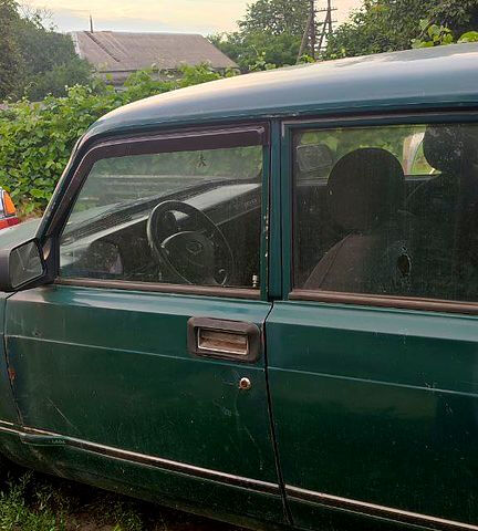 Зеленый ВАЗ 2105, объемом двигателя 1.5 л и пробегом 172 тыс. км за 450 $, фото 2 на Automoto.ua