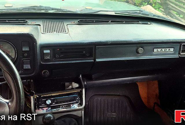 Зеленый ВАЗ 2105, объемом двигателя 1.5 л и пробегом 172 тыс. км за 450 $, фото 1 на Automoto.ua