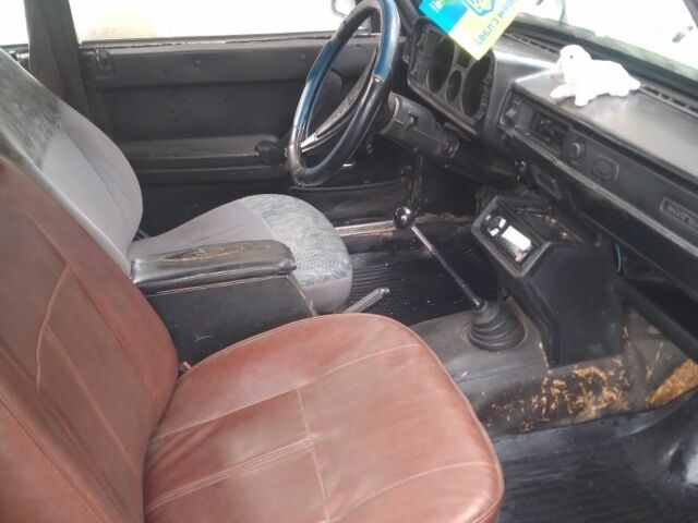 Зеленый ВАЗ 2105, объемом двигателя 1.3 л и пробегом 300 тыс. км за 652 $, фото 5 на Automoto.ua