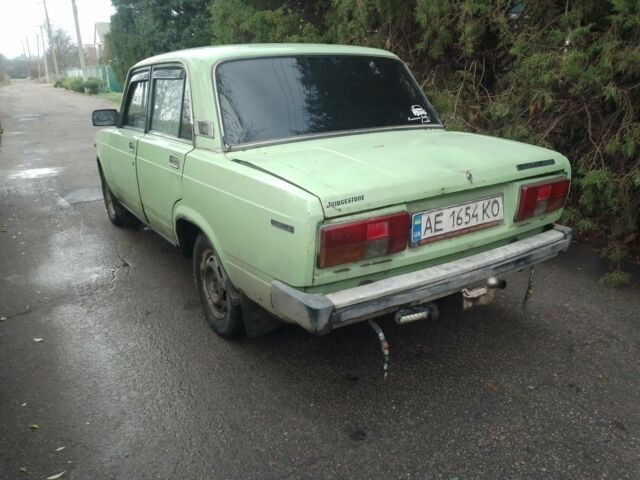 Зеленый ВАЗ 2105, объемом двигателя 1.3 л и пробегом 300 тыс. км за 652 $, фото 2 на Automoto.ua