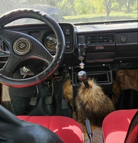 Зеленый ВАЗ 2105, объемом двигателя 1.2 л и пробегом 55 тыс. км за 238 $, фото 4 на Automoto.ua