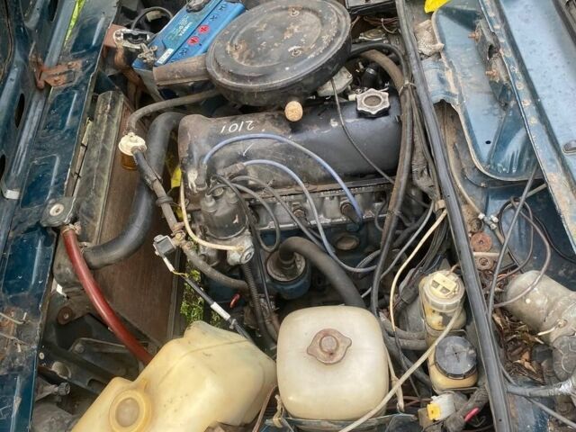 Зеленый ВАЗ 2105, объемом двигателя 1.3 л и пробегом 920 тыс. км за 358 $, фото 4 на Automoto.ua