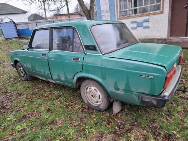 Зеленый ВАЗ 2105, объемом двигателя 0 л и пробегом 300 тыс. км за 428 $, фото 3 на Automoto.ua