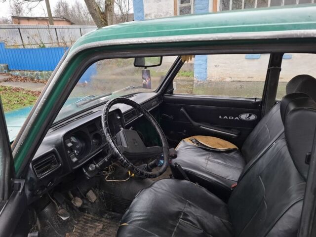 Зеленый ВАЗ 2105, объемом двигателя 0 л и пробегом 300 тыс. км за 428 $, фото 4 на Automoto.ua