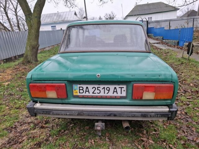 Зеленый ВАЗ 2105, объемом двигателя 0 л и пробегом 300 тыс. км за 428 $, фото 1 на Automoto.ua