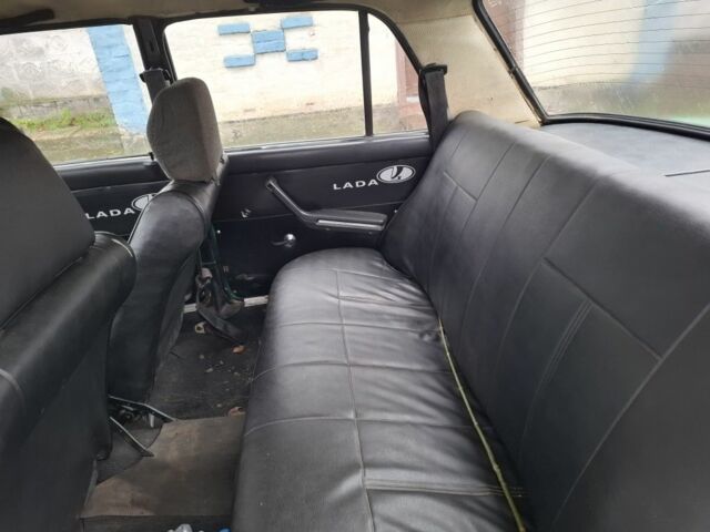 Зеленый ВАЗ 2105, объемом двигателя 0 л и пробегом 300 тыс. км за 428 $, фото 5 на Automoto.ua