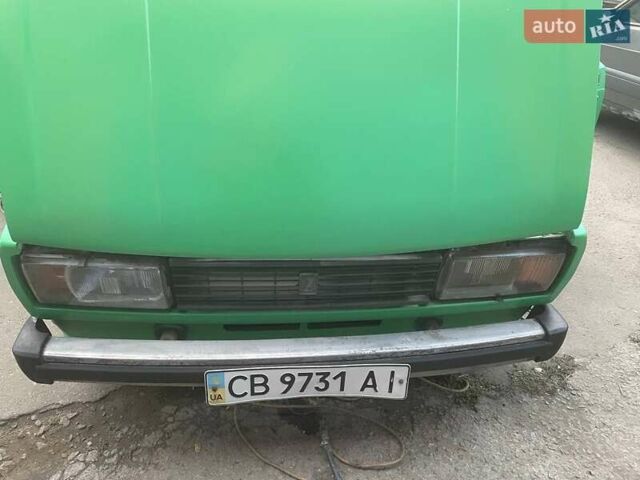 Зеленый ВАЗ 2105, объемом двигателя 1.5 л и пробегом 500 тыс. км за 600 $, фото 3 на Automoto.ua