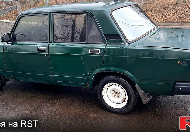 Зеленый ВАЗ 2105, объемом двигателя 15 л и пробегом 0 тыс. км за 630 $, фото 5 на Automoto.ua