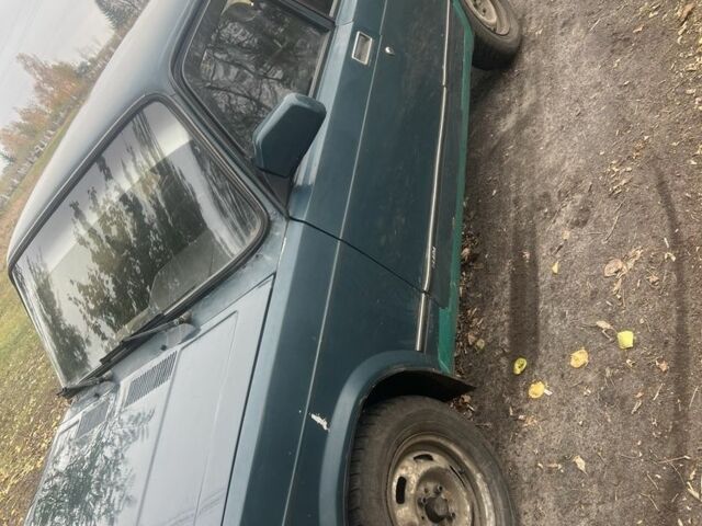 Зеленый ВАЗ 2105, объемом двигателя 1.5 л и пробегом 100 тыс. км за 572 $, фото 2 на Automoto.ua